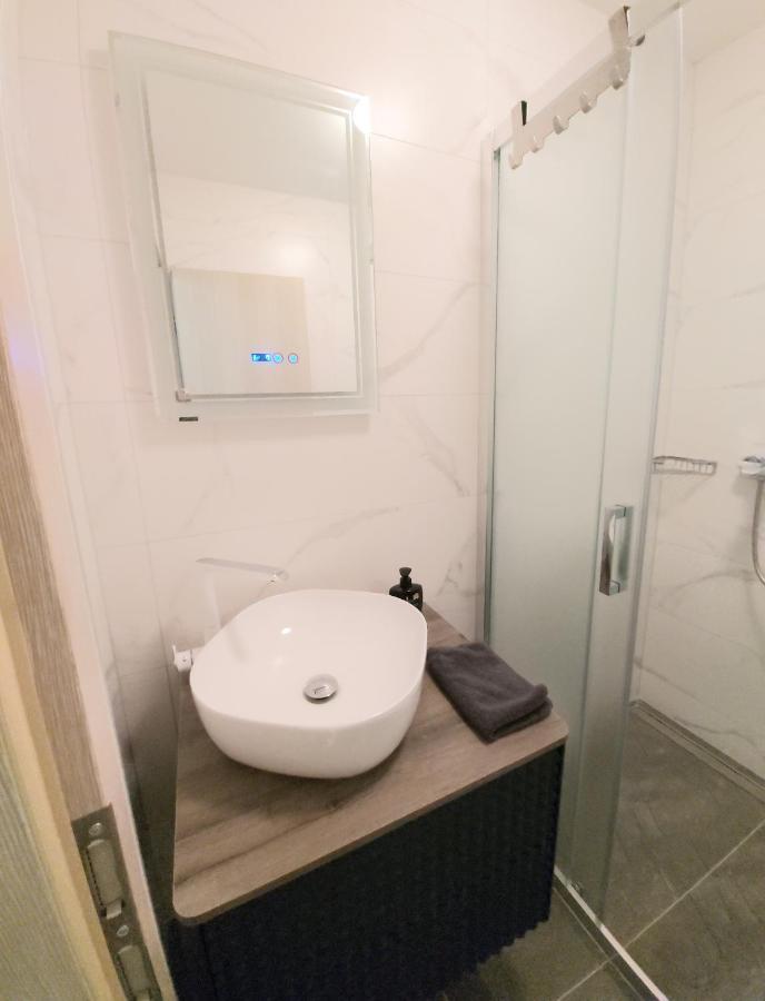 Apartman S Dvije Spavace Sobe Poreč Eksteriør billede