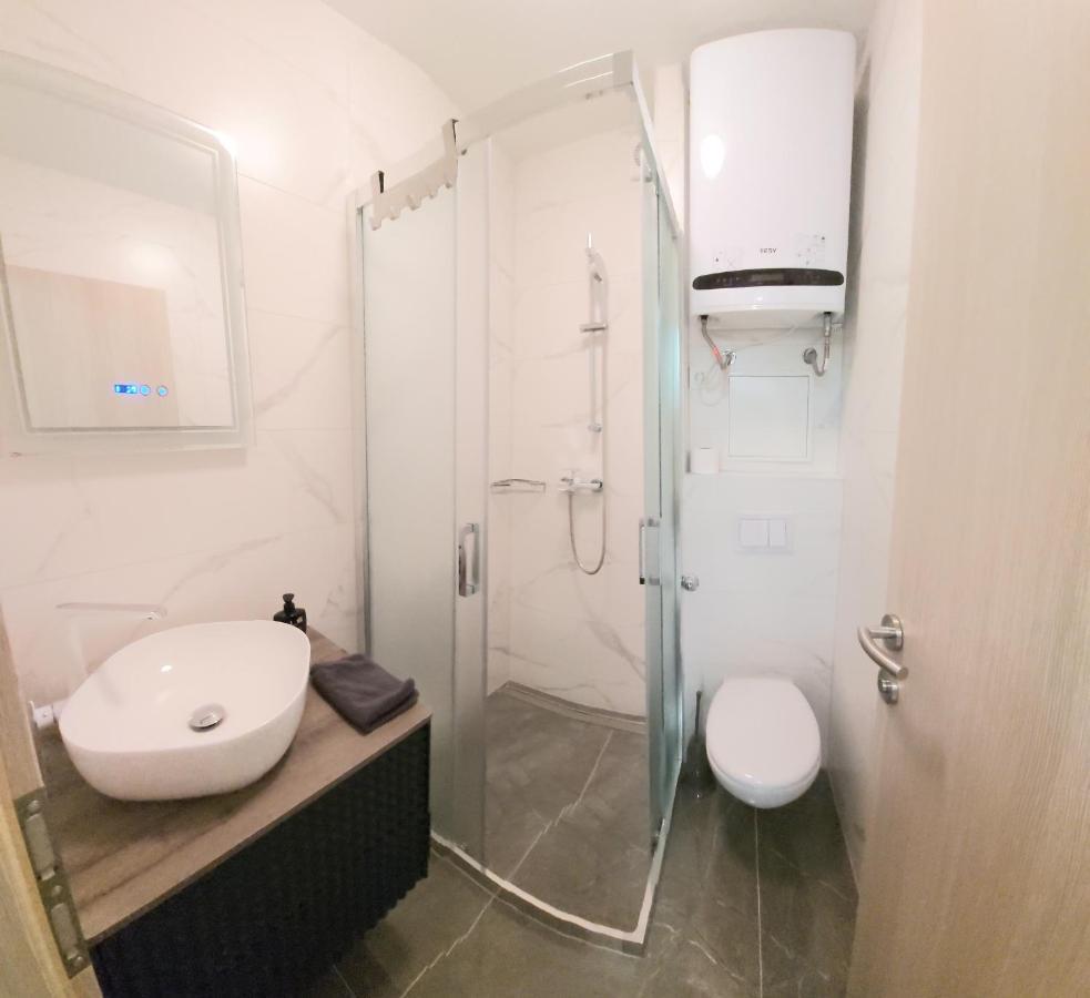 Apartman S Dvije Spavace Sobe Poreč Eksteriør billede