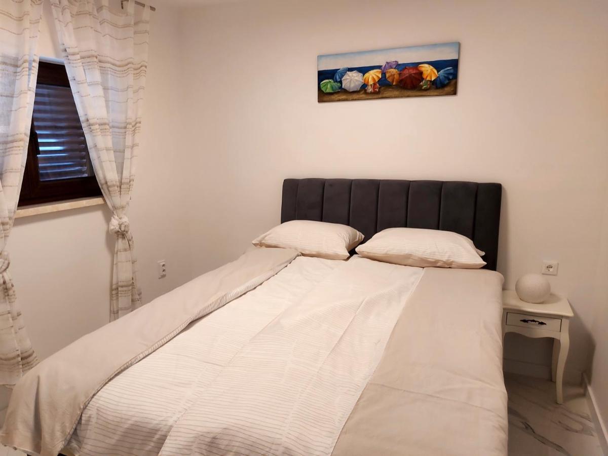 Apartman S Dvije Spavace Sobe Poreč Eksteriør billede
