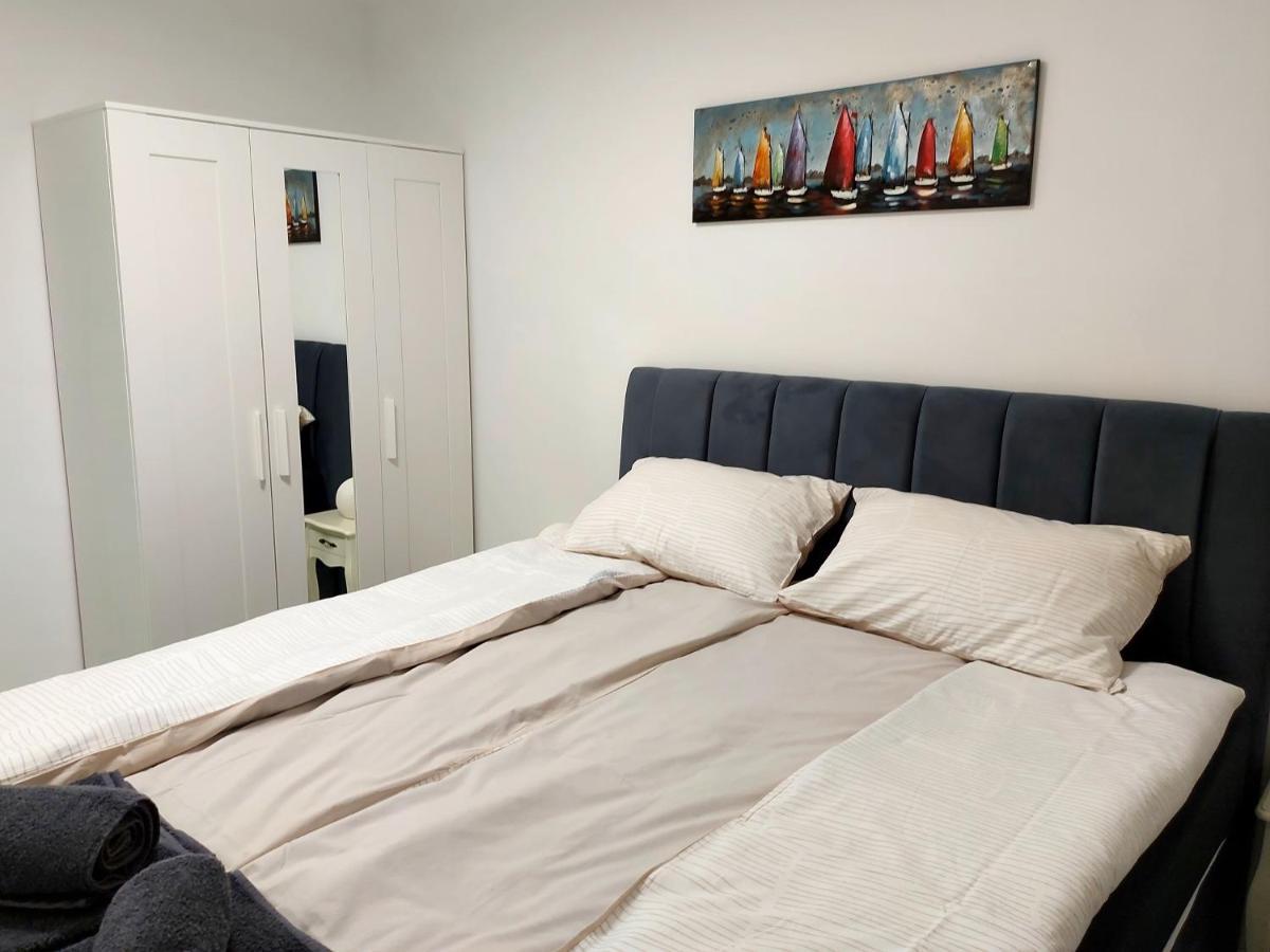 Apartman S Dvije Spavace Sobe Poreč Eksteriør billede